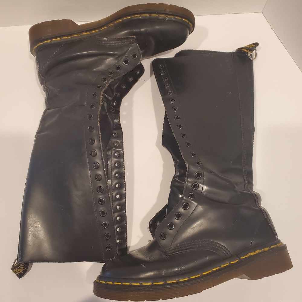 Dr. Martin 20 hole vintage made in England